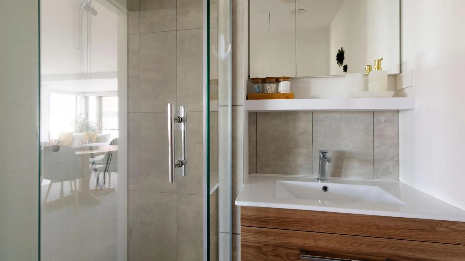 Comfort Meets Flexibility In This 2-4-1 Deal Wellington